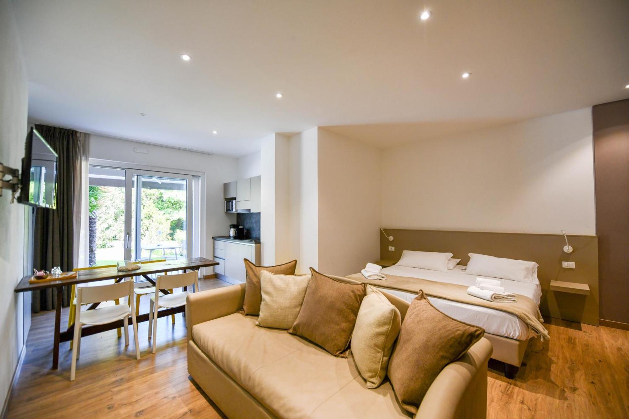 Regina E Oriente Apartment บาเวโน ภายนอก รูปภาพ
