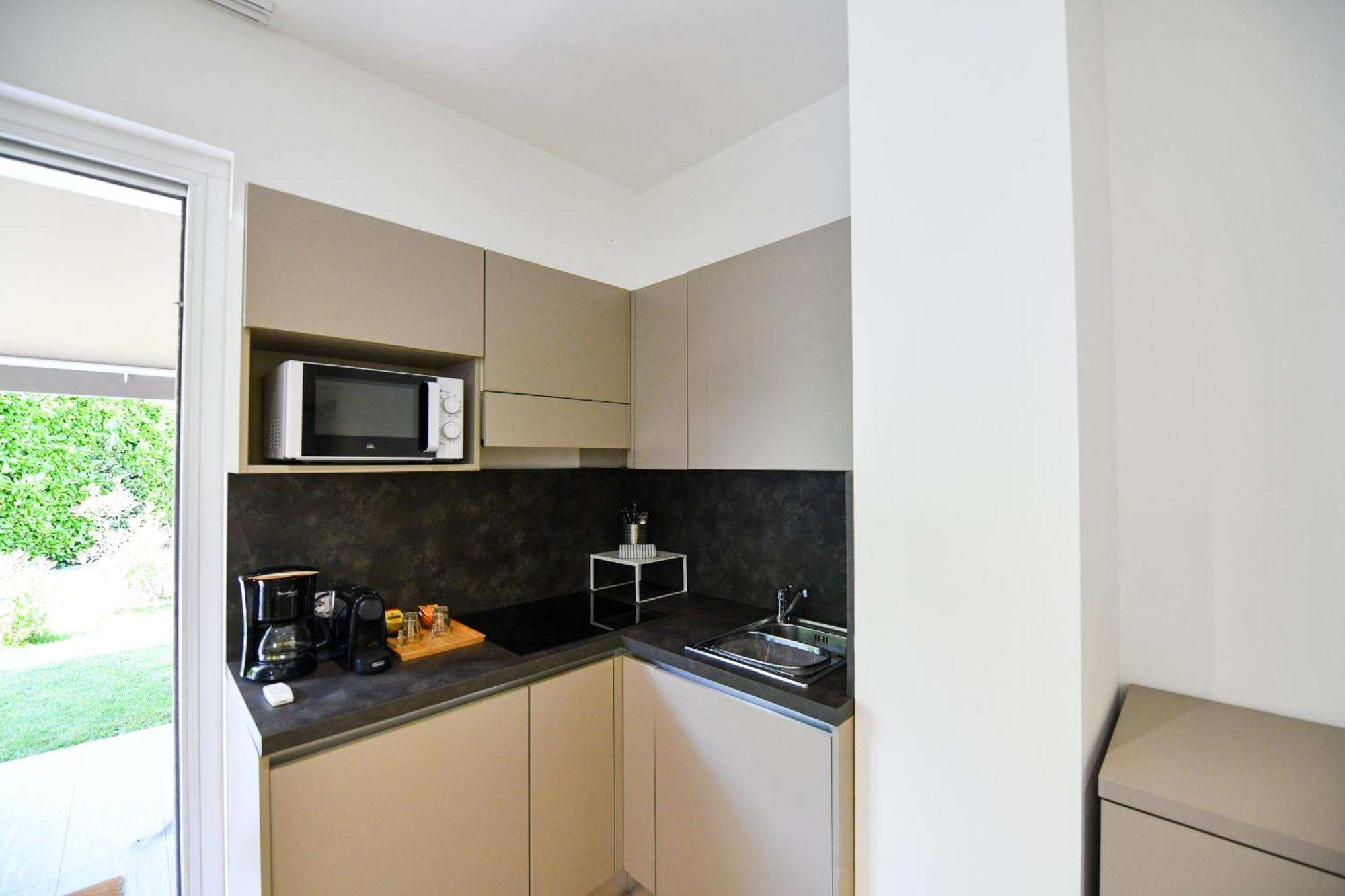 Regina E Oriente Apartment บาเวโน ภายนอก รูปภาพ