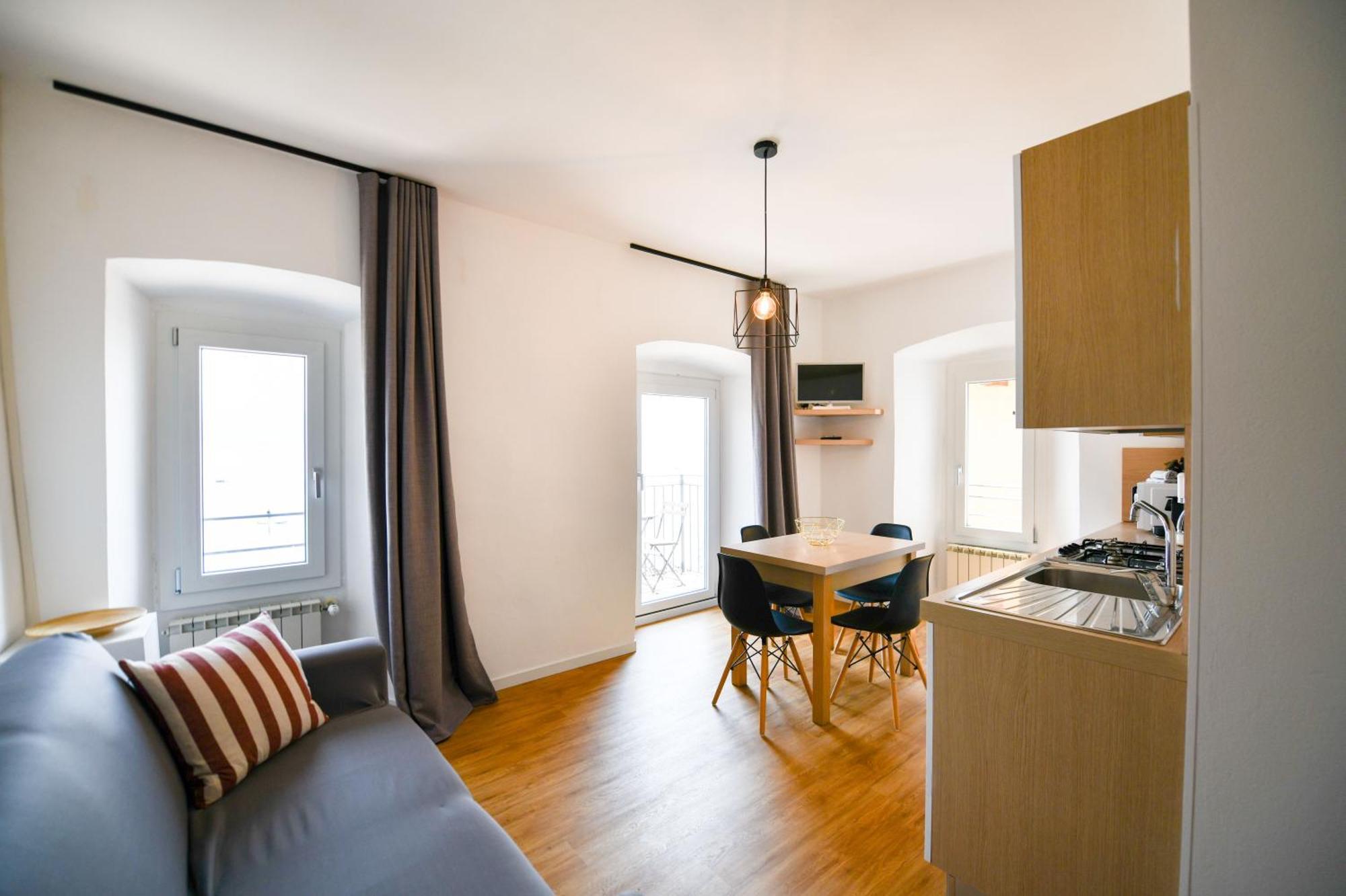 Regina E Oriente Apartment บาเวโน ภายนอก รูปภาพ