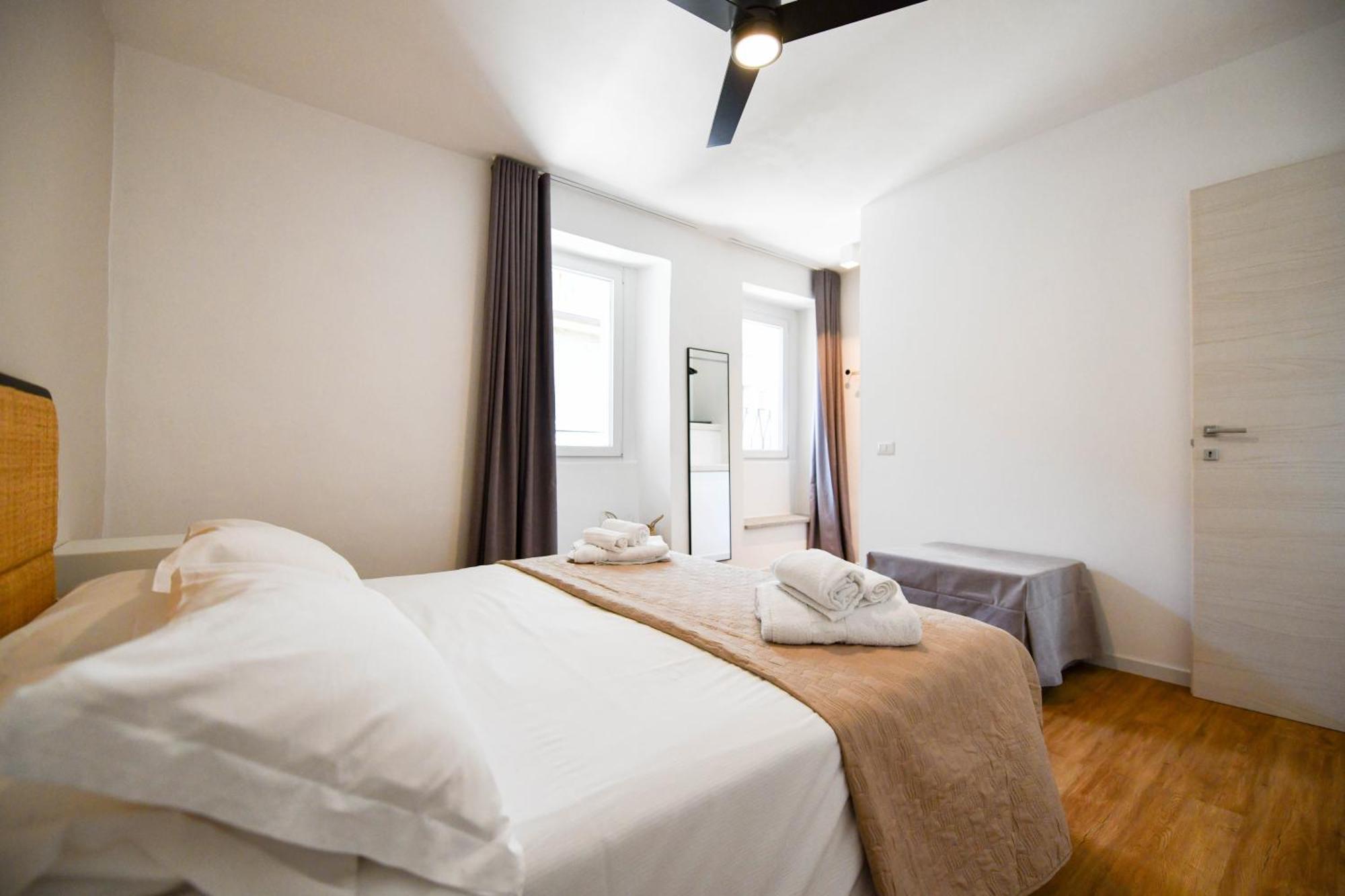 Regina E Oriente Apartment บาเวโน ภายนอก รูปภาพ